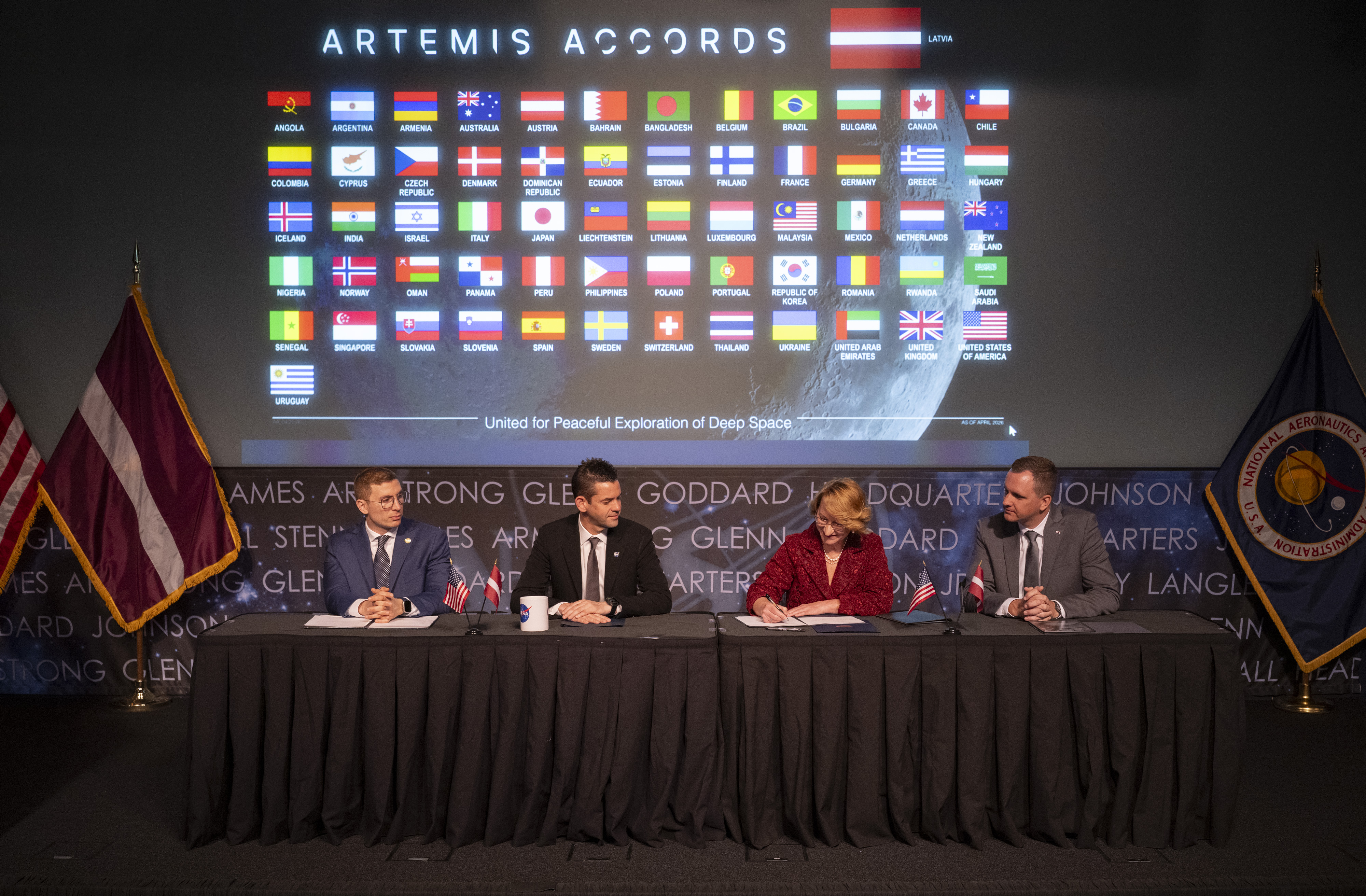 Латвія приєдналася до Artemis Accords: як маленька європейська країна підсилює правила гри на Місяці